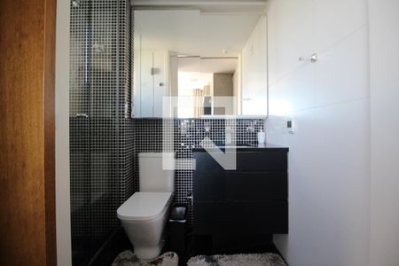 Banheiro da Suíte 1 de apartamento para alugar com 2 quartos, 72m² em Jardim Botânico, Porto Alegre
