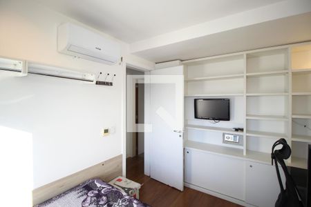 Quarto  de apartamento para alugar com 2 quartos, 72m² em Jardim Botânico, Porto Alegre
