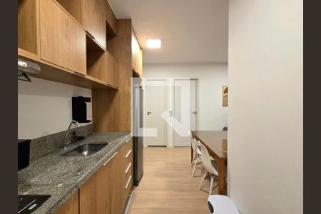 Cozinha de apartamento para alugar com 2 quartos, 36m² em Moema, São Paulo