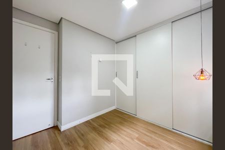 Quarto 1 de apartamento para alugar com 2 quartos, 50m² em Jardim Roberto, Osasco