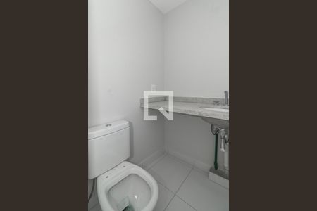 Banheiro da Suíte de apartamento à venda com 3 quartos, 127m² em Jardim do Salso, Porto Alegre