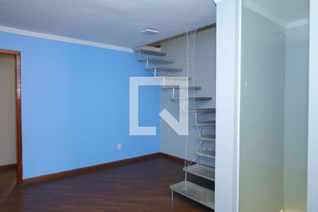 Sala entre quartos de casa de condomínio à venda com 4 quartos, 104m² em Itaquera, São Paulo