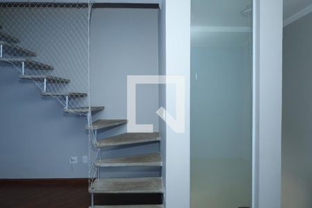 Sala entre quartos de casa de condomínio à venda com 4 quartos, 104m² em Itaquera, São Paulo