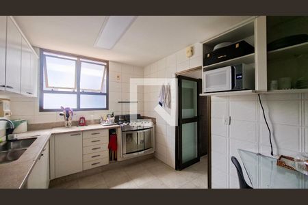 Cozinha de apartamento à venda com 4 quartos, 161m² em Funcionários, Belo Horizonte