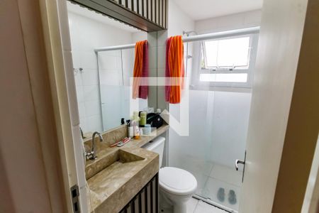 Banheiro Corredor de apartamento para alugar com 2 quartos, 55m² em Vila Suzana, São Paulo