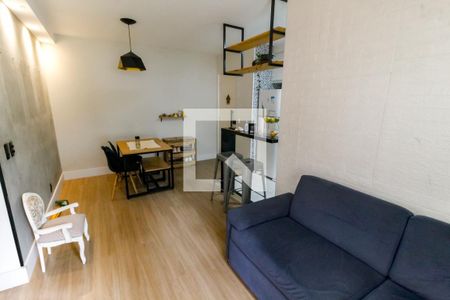 Sala de apartamento para alugar com 2 quartos, 55m² em Vila Suzana, São Paulo