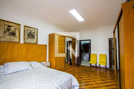 Quarto 1 - Suíte de casa à venda com 6 quartos, 382m² em Jardim Stella, Santo André