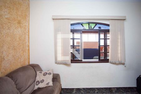 Sala de TV de casa à venda com 4 quartos, 245m² em Campanário, Diadema