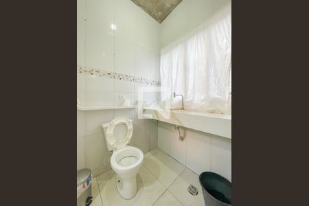 Banheiro de casa para alugar com 1 quarto, 200m² em Baronesa, Osasco
