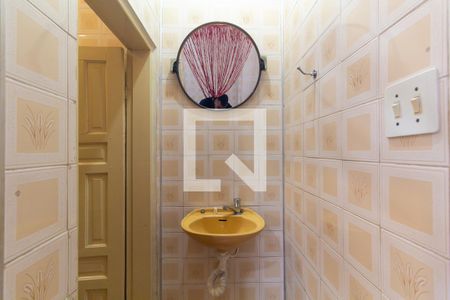 Banheiro de casa para alugar com 2 quartos, 70m² em Vila California, São Paulo