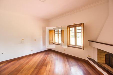 Sala  de casa de condomínio para alugar com 6 quartos, 650m² em Tamboré, Santana de Parnaíba