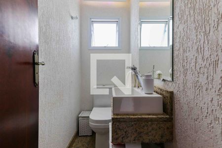 Lavabo de casa para alugar com 4 quartos, 170m² em Jardim Ester Yolanda, São Paulo