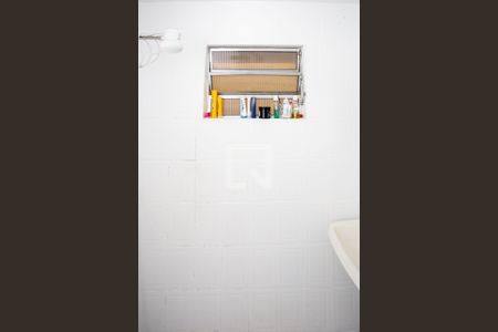 Banheiro de casa à venda com 4 quartos, 94m² em Taboão, Diadema