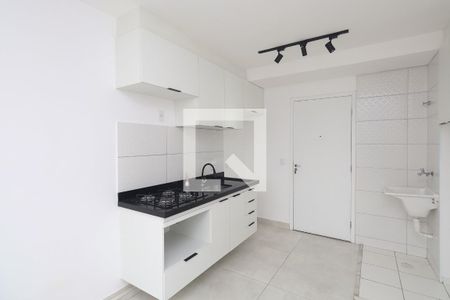 Sala / Cozinha  de apartamento para alugar com 1 quarto, 29m² em Parque Vitoria, São Paulo