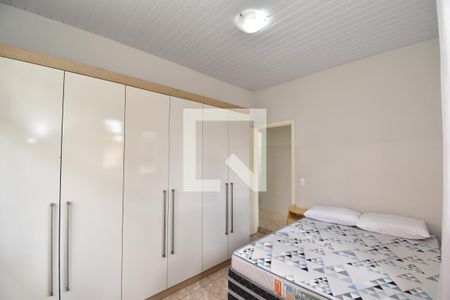 Quarto 1 de casa para alugar com 4 quartos, 150m² em Santa Felicidade, Curitiba