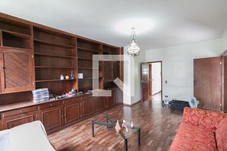 Casa à venda com 4 quartos, 260m² em Itapoã, Belo Horizonte