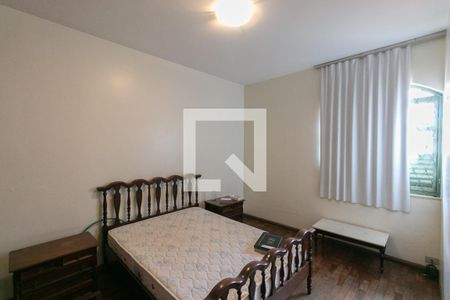 Casa à venda com 4 quartos, 260m² em Itapoã, Belo Horizonte