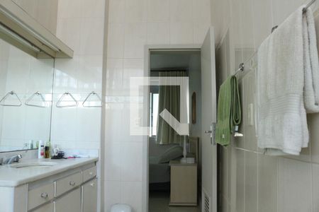 Banheiro da Suíte de apartamento para alugar com 3 quartos, 124m² em Ipanema, Rio de Janeiro