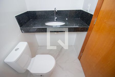 Banheiro da Suíte de apartamento à venda com 3 quartos, 74m² em Cabral, Contagem