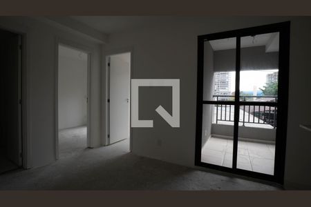 Sala e cozinha de apartamento para alugar com 2 quartos, 33m² em Vila Nair, São Paulo