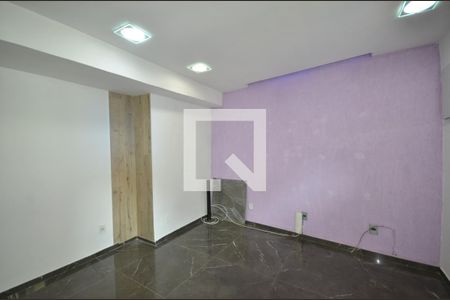 Sala de casa de condomínio para alugar com 2 quartos, 100m² em Vila Valqueire, Rio de Janeiro