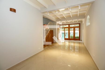 Sala de Estar de casa para alugar com 4 quartos, 240m² em Pinheiros, São Paulo