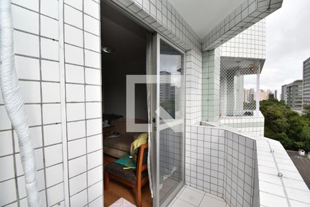 Sacada de apartamento para alugar com 3 quartos, 75m² em Cabral, Curitiba
