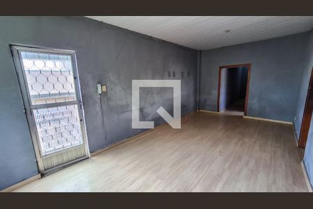 Sala de casa à venda com 3 quartos, 75m² em Olaria, Rio de Janeiro