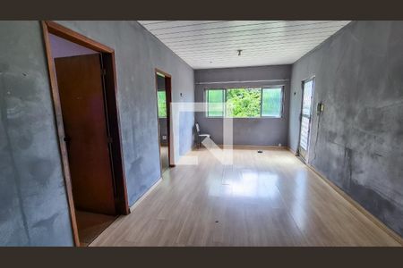 Sala de casa à venda com 3 quartos, 75m² em Olaria, Rio de Janeiro