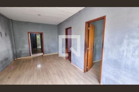 Sala de casa à venda com 3 quartos, 75m² em Olaria, Rio de Janeiro