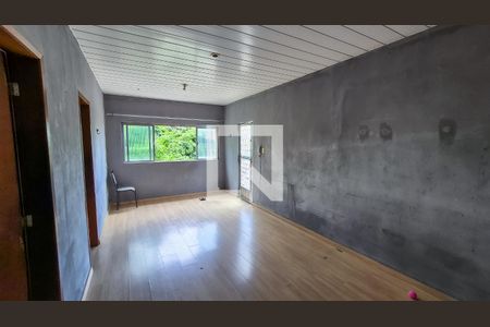 Sala de casa à venda com 3 quartos, 75m² em Olaria, Rio de Janeiro