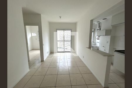 Sala de apartamento para alugar com 2 quartos, 55m² em Del Castilho, Rio de Janeiro