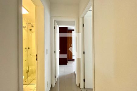 Corredor de apartamento para alugar com 2 quartos, 72m² em Jardim Prudência, São Paulo