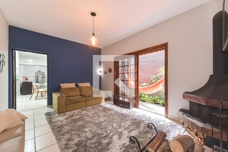 Sala de TV de casa à venda com 3 quartos, 200m² em Jardim Aeroporto, São Paulo