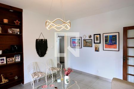 Sala de casa à venda com 3 quartos, 400m² em Santa Ines, Belo Horizonte