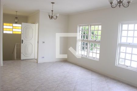 Sala de casa para alugar com 4 quartos, 200m² em Vila Galvão, Guarulhos