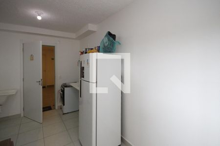 Sala / Cozinha  de apartamento para alugar com 2 quartos, 32m² em Parque Novo Mundo, São Paulo