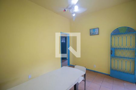 Sala de casa para alugar com 2 quartos, 60m² em Jardim Nova República, São Gonçalo