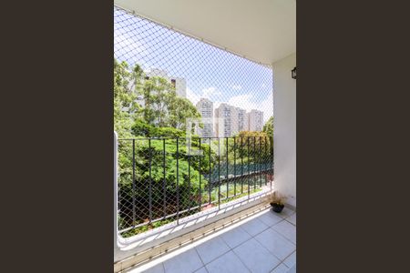 Apartamento para alugar com 3 quartos, 75m² em Vila Suzana, São Paulo