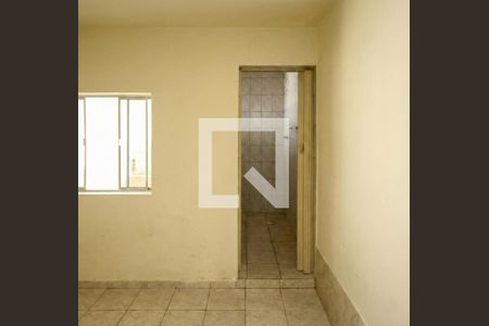 Quarto de casa para alugar com 2 quartos, 60m² em Vila Divina Pastora, São Paulo