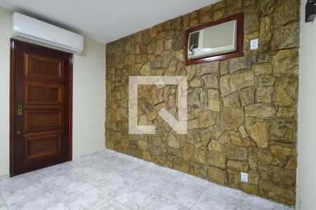 Sala de casa à venda com 2 quartos, 120m² em Taquara, Rio de Janeiro