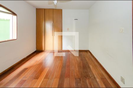 Quarto 1 de casa para alugar com 5 quartos, 360m² em Padre Eustáquio, Belo Horizonte