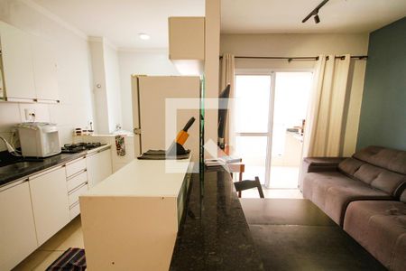 Sala de apartamento para alugar com 2 quartos, 65m² em Guilhermina, Praia Grande