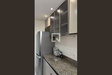 Cozinha de apartamento para alugar com 2 quartos, 49m² em Palmeiras, Belo Horizonte