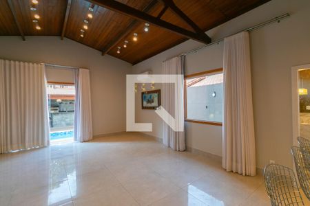 Casa à venda com 3 quartos, 360m² em Serrano, Belo Horizonte