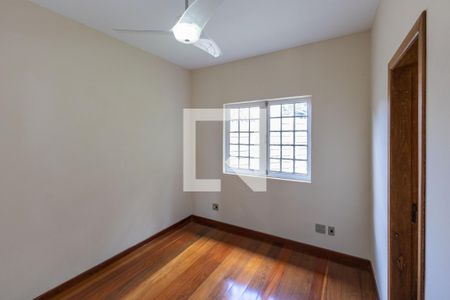Suíte 1 de casa à venda com 4 quartos, 200m² em Vila Maria do Carmo, Nova Lima