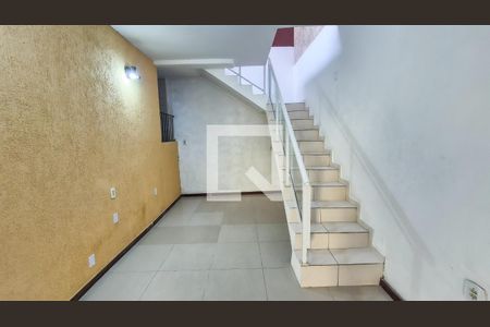 Sala de casa para alugar com 3 quartos, 150m² em Irajá, Rio de Janeiro