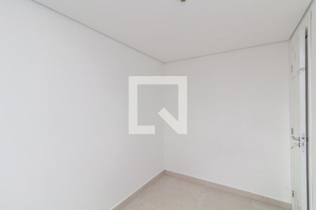 Quarto 1 de apartamento para alugar com 2 quartos, 43m² em Itaquera, São Paulo