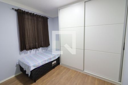 Quarto 2 de apartamento para alugar com 2 quartos, 49m² em Jardim Roberto, Osasco