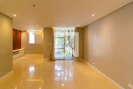 Sala de apartamento para alugar com 2 quartos, 70m² em Jardim Prudência, São Paulo